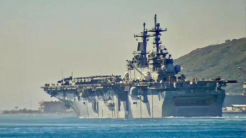  美伊对话开启新阶段；特朗普暂停能源打击，七国声明与美军调动同步进行。 新闻 美伊对话开启新阶段；特朗普暂停能源打击，七国声明与美军调动同步进行。 新闻