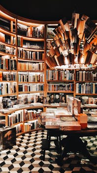 知识价值引领办公平台新方向；金山办公黄志军解读民企AI转型实践。