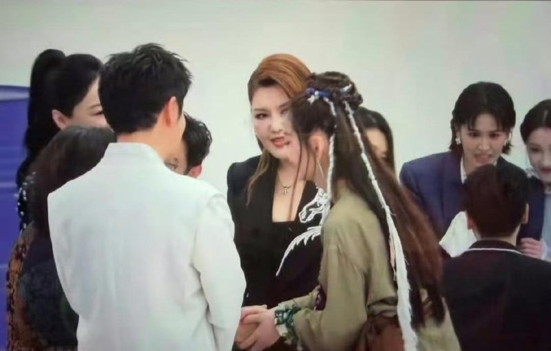  从《乘风2026》翻车复盘：主持人控场能力的五大核心维度 娱乐新闻