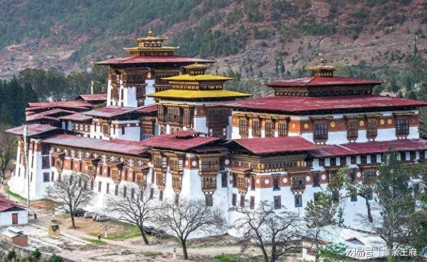  那个与中国零距离的国家，为何至今隔着一道看不见的墙？ 新闻